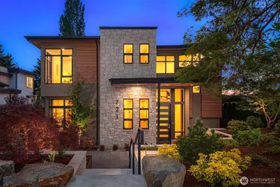721 2nd Street S, Kirkland, WA 98033 - Photo 2