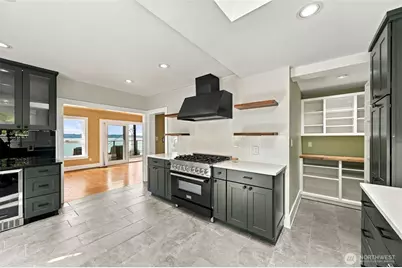 2704 SW 152nd Place, Burien, WA 98166 - Photo 6
