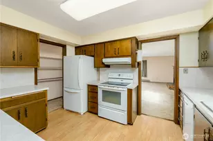 1812 W 5th St, Port Angeles, WA 98363 - Photo 24