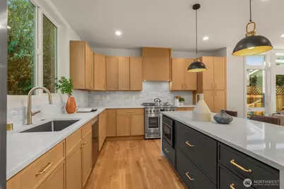 8148 13th Avenue SW, Seattle, WA 98106 - Photo 10