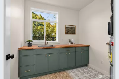 8148 13th Avenue SW, Seattle, WA 98106 - Photo 14
