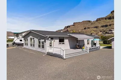 905 Hunter Ave SW, Quincy, WA 98848 - Photo 1