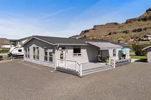 905 Hunter Ave SW, Quincy, WA 98848 - Photo 1