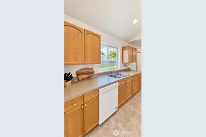 1705 Guernsey Street, Sunnyside, WA 98944 - Photo 16