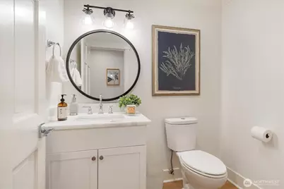 5912 NE Arrowhead Drive, Kenmore, WA 98028 - Photo 28