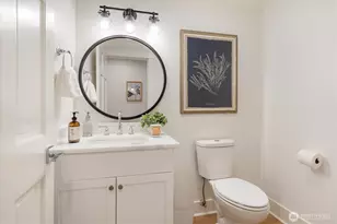 5912 NE Arrowhead Dr, Kenmore, WA 98028 - Photo 28