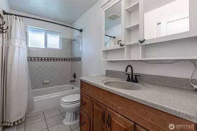 2704 180th Avenue E, Lake Tapps, WA 98391 - Photo 18