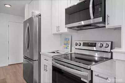 12701 NE 9th Place #D306, Bellevue, WA 98005 - Photo 6