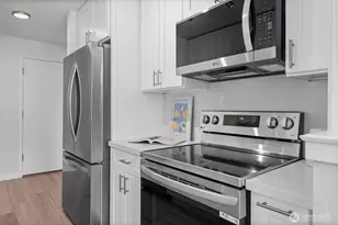 12701 NE 9th Pl, Bellevue, WA 98005 - Photo 6