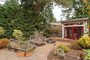 124 N 180th St, Shoreline, WA 98133 - Photo 22