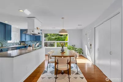 2537 NE 97th Street, Seattle, WA 98115 - Photo 8