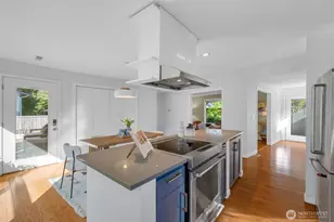 2537 NE 97th St, Seattle, WA 98115 - Photo 10