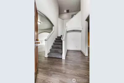10021 SE 245th Place, Kent, WA 98030 - Photo 4