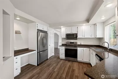 10021 SE 245th Place, Kent, WA 98030 - Photo 10