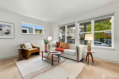 6735 Shaffer Avenue S, Seattle, WA 98108 - Photo 8