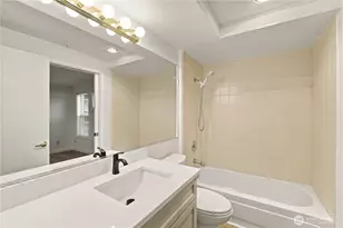 2125 California Ave SW, Seattle, WA 98116 - Photo 18