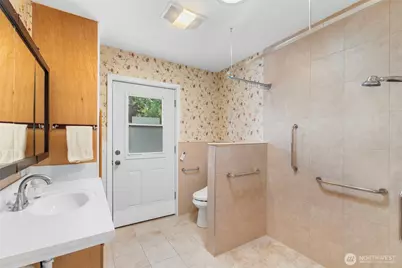 344 SE O'Leary Street, Oak Harbor, WA 98277 - Photo 30