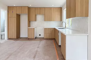 8316 B 28th Ave NW, Seattle, WA 98117 - Photo 4