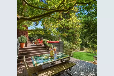 3816 E Spring Street, Seattle, WA 98122 - Photo 10