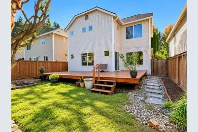 15352 146th Place SE, Renton, WA 98058 - Photo 18
