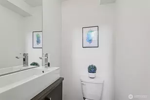 728 3rd Ave N, Seattle, WA 98109 - Photo 12