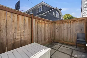 4608 Woodland Park Ave N, Seattle, WA 98103 - Photo 22