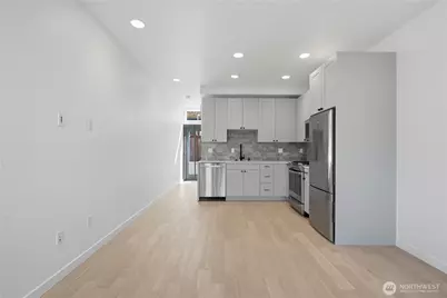 4608 Woodland Park Avenue N, Seattle, WA 98103 - Photo 10