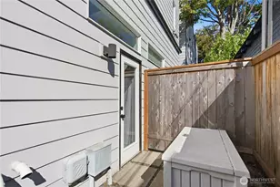 4608 Woodland Park Ave N, Seattle, WA 98103 - Photo 26