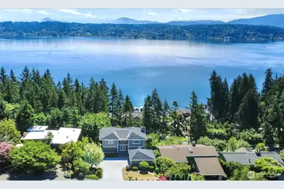 110 174th Place, Bellevue, WA 98008 - Photo 2