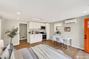 2909 SW Cloverdale St, Seattle, WA 98126 - Photo 2