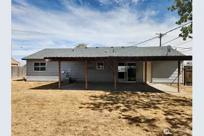805 Lindberg Lane, Moses Lake, WA 98837 - Photo 8