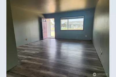 805 Lindberg Lane, Moses Lake, WA 98837 - Photo 2