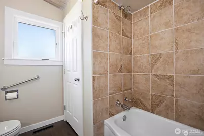 1418 Hillcrest Parkway, Mount Vernon, WA 98274 - Photo 22