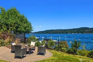 11754 Riviera Pl NE, Seattle, WA 98125 - Photo 4
