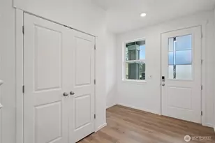 730 129th St E, Tacoma, WA 98445 - Photo 2