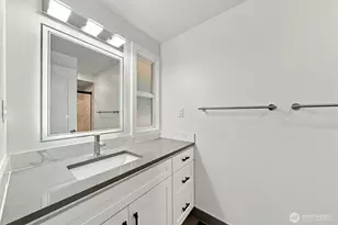 17101 NE 28th Pl, Bellevue, WA 98008 - Photo 24
