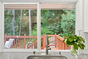 17101 NE 28th Pl, Bellevue, WA 98008 - Photo 10