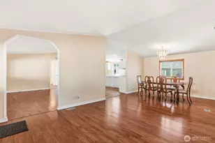 1006 S 12th Ave, Kelso, WA 98626 - Photo 8