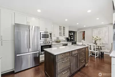 21108 NE 42nd Street, Sammamish, WA 98074 - Photo 2