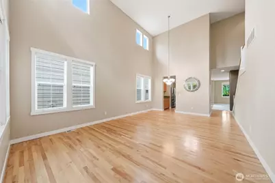 24750 NE 3rd Place, Sammamish, WA 98074 - Photo 4