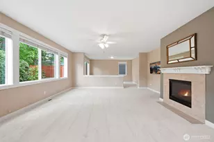 24750 NE 3rd Pl, Sammamish, WA 98074 - Photo 14
