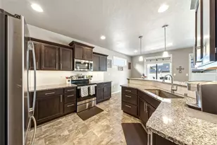 1172 SW Julia St, College Place, WA 99324 - Photo 12