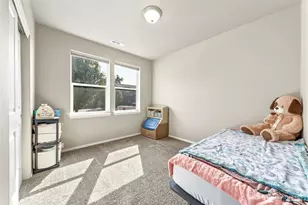 1172 SW Julia St, College Place, WA 99324 - Photo 4