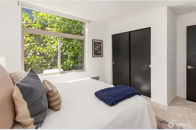 4112 Linden Avenue N #A, Seattle, WA 98103 - Photo 20