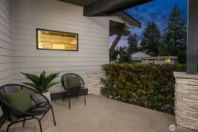 2009 166th Place NE, Bellevue, WA 98008 - Photo 2