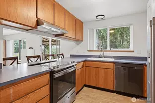 25813 117th Pl SE, Kent, WA 98030 - Photo 8