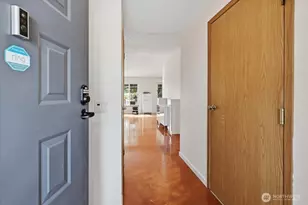 25813 117th Pl SE, Kent, WA 98030 - Photo 2