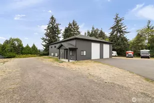 2529 14th Ave NW, Gig Harbor, WA 98335 - Photo 2