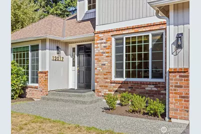 12017 93rd Place NE, Kirkland, WA 98034 - Photo 2