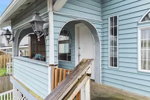 839 10th St, Bremerton, WA 98337 - Photo 2